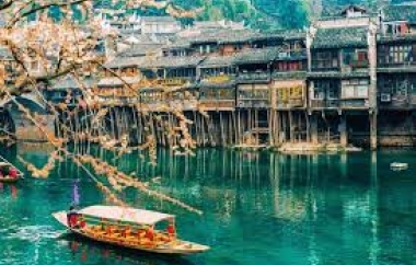 TRƯƠNG GIA GIỚI - PHÙ DUNG TRẤN - PHƯỢNG HOÀNG CỔ TRẤN (6N5Đ)